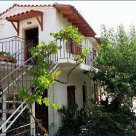 דירות ארמניסטיס Δίχωρο Στούντιο Στον Κέντρο Του Αρμενιστή מראה חיצוני תמונה