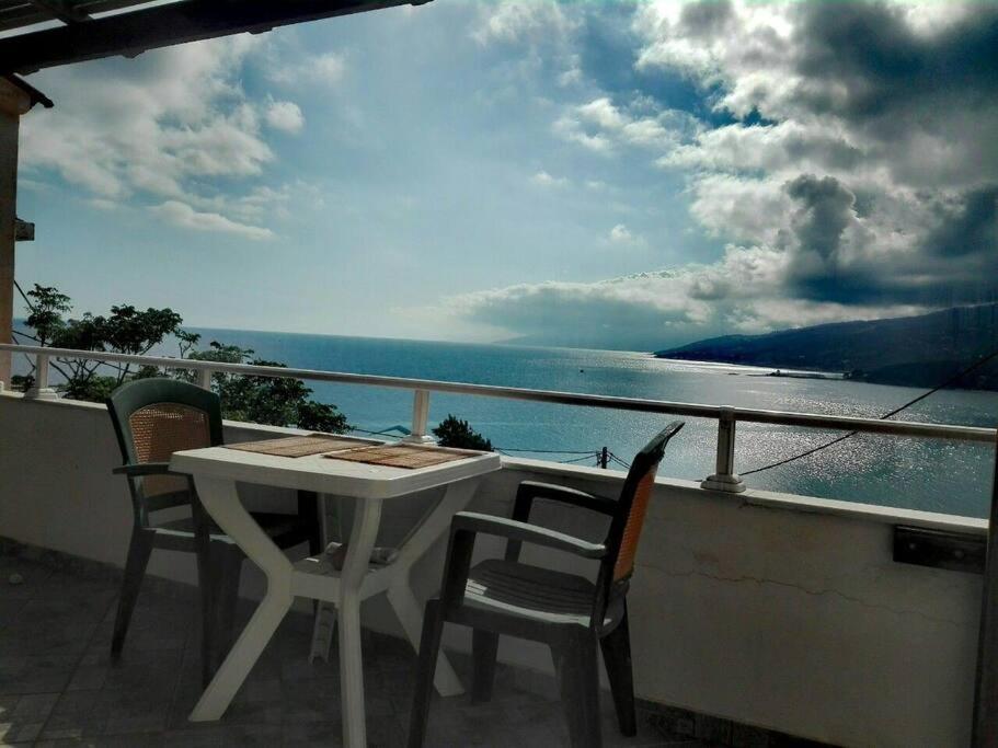 דירות ארמניסטיס Δίχωρο Στούντιο Στον Κέντρο Του Αρμενιστή מראה חיצוני תמונה